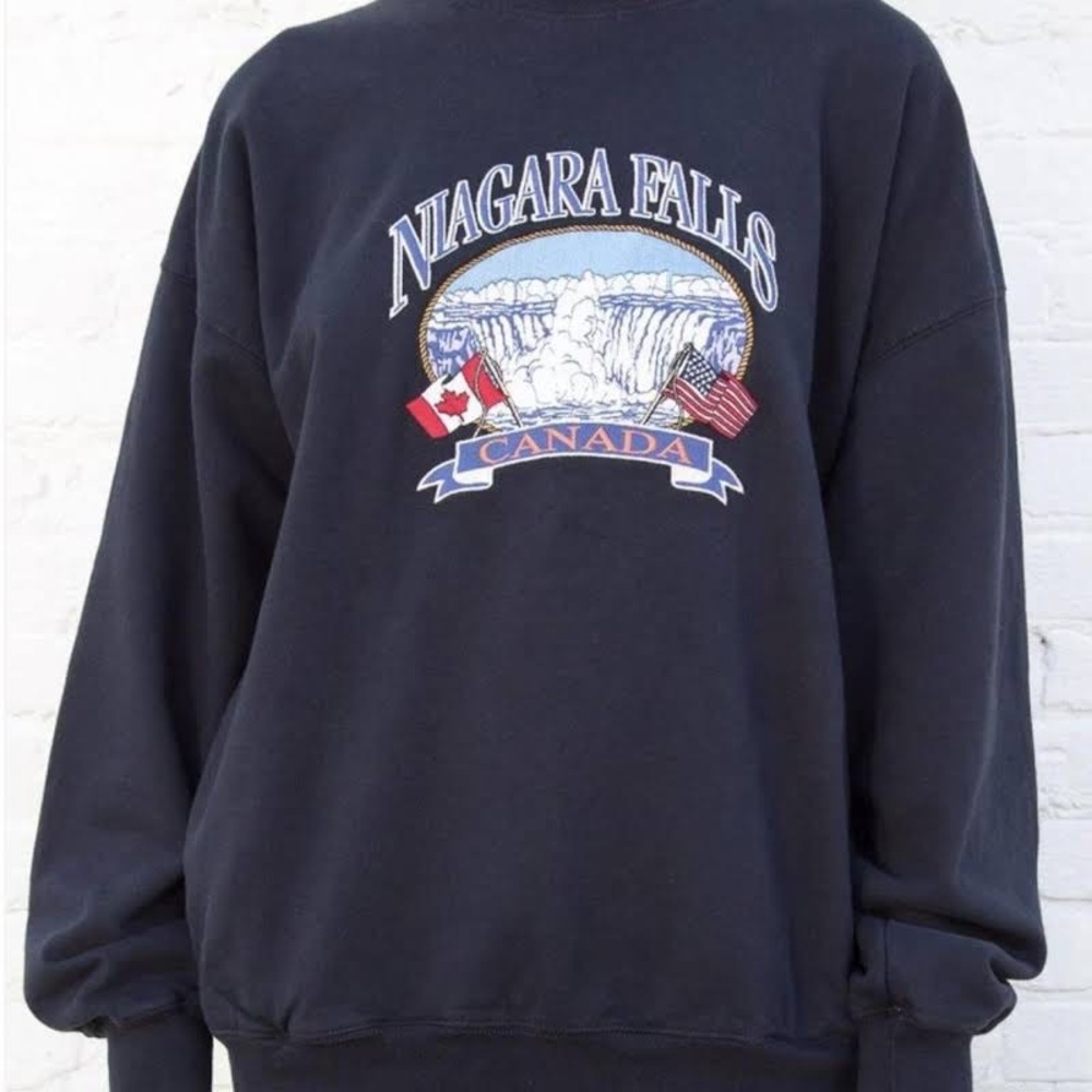Brandy Melville Niagara Falls crewneck